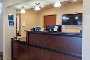 Cobblestone Inn & Suites - Eaton