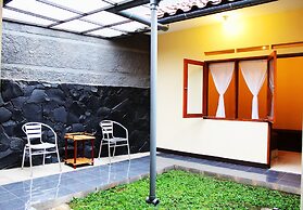 De Orange Pasteur Guest House by HouseinBandung
