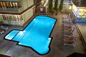 Marina Bay Beach Resort