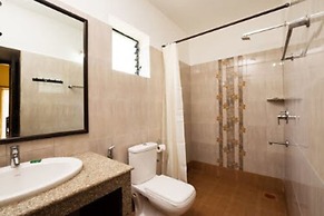 Marina Bay Beach Resort