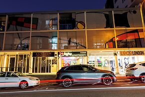 Miro Apartments