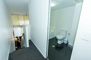 Miro Apartments