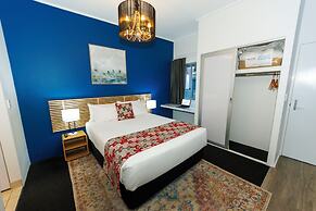 Miro Apartments