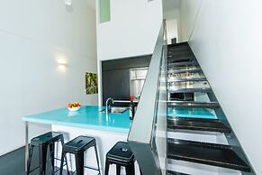 Miro Apartments