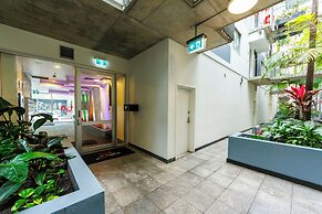 Miro Apartments