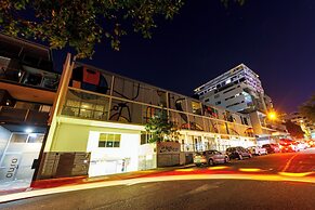 Miro Apartments