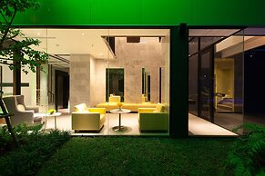 LiT BANGKOK Residence