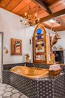 Cliff House Lodge B&B