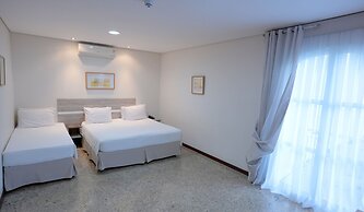 Colonial Plaza Hotel