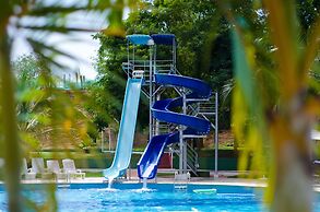 Colonial Plaza Hotel