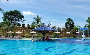 Colonial Plaza Hotel