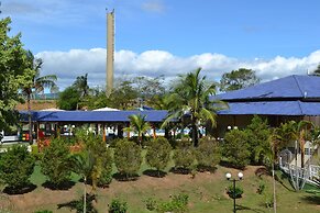 Colonial Plaza Hotel