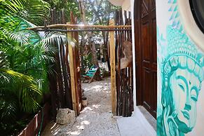 Tubo Tulum Hostel