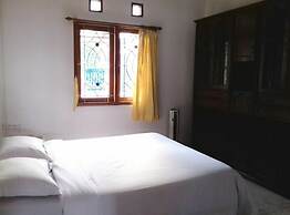 De Nuansa Dago Villa by HouseinBandung