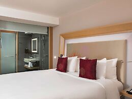 Novotel Yangon Max