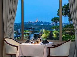 Novotel Yangon Max