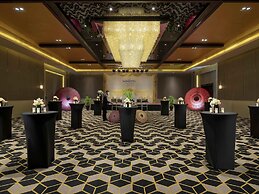 Novotel Yangon Max