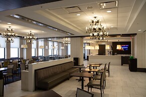 Embassy Suites Louisville Downtown