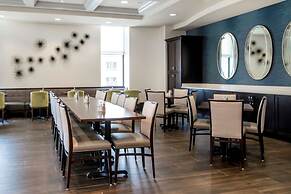 Embassy Suites Louisville Downtown