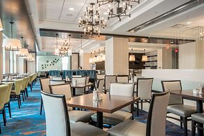 Embassy Suites Louisville Downtown