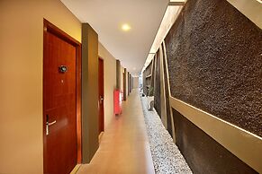 Bali Chaya Hotel Legian