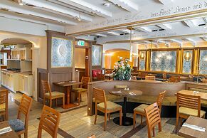 Hotel & Restaurant Ludwigs