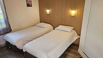 Brit Hotel Essentiel Pau Lescar