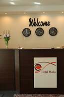 Hotel Mona