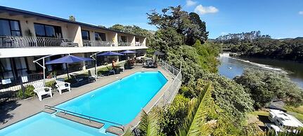 Waterfalls Estate - Motel & Campground
