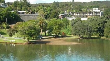 Waterfalls Estate - Motel & Campground