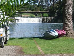 Waterfalls Estate - Motel & Campground