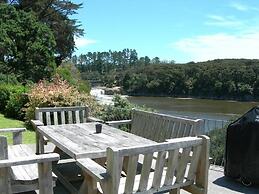 Waterfalls Estate - Motel & Campground