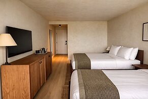 Astoria Crest Hotel