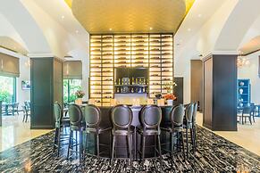 Elegant Suites Westlake