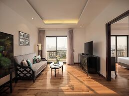 Elegant Suites Westlake