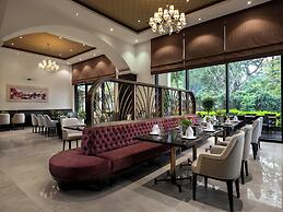 Elegant Suites Westlake