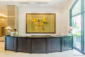 Elegant Suites Westlake