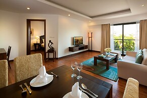 Elegant Suites Westlake