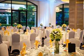 Elegant Suites Westlake