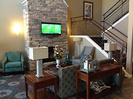 GrandStay Hotel & Suites