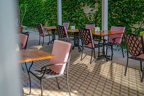 Begonville Beach Hotel - Adults Only