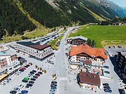 Hotel Mittagskogel Pitztal