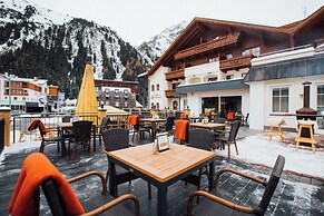 Hotel Mittagskogel Pitztal