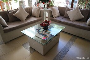 Giulius Boracay Italian Resort