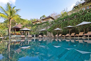 Lembongan Cliff Villas