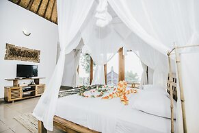 Lembongan Cliff Villas