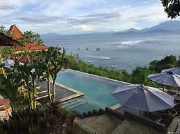 Lembongan Cliff Villas