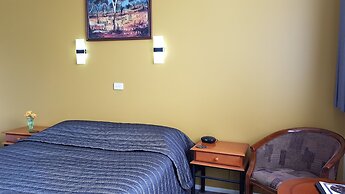 Daylesford Central Motor Inn