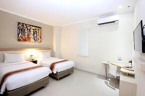 Laxston Hotel by Front One