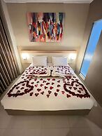 Laxston Hotel by Front One